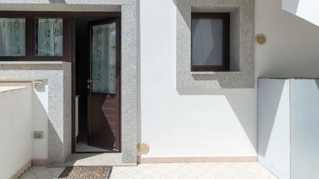 Апартаменты Casa Dei Lecci - Кала-Гононе Экстерьер фото